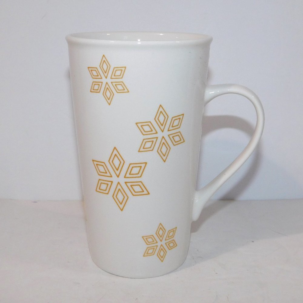 Starbucks White Gold Christmas Holiday Snowflake tall 18 oz Coffee Mug 2016
